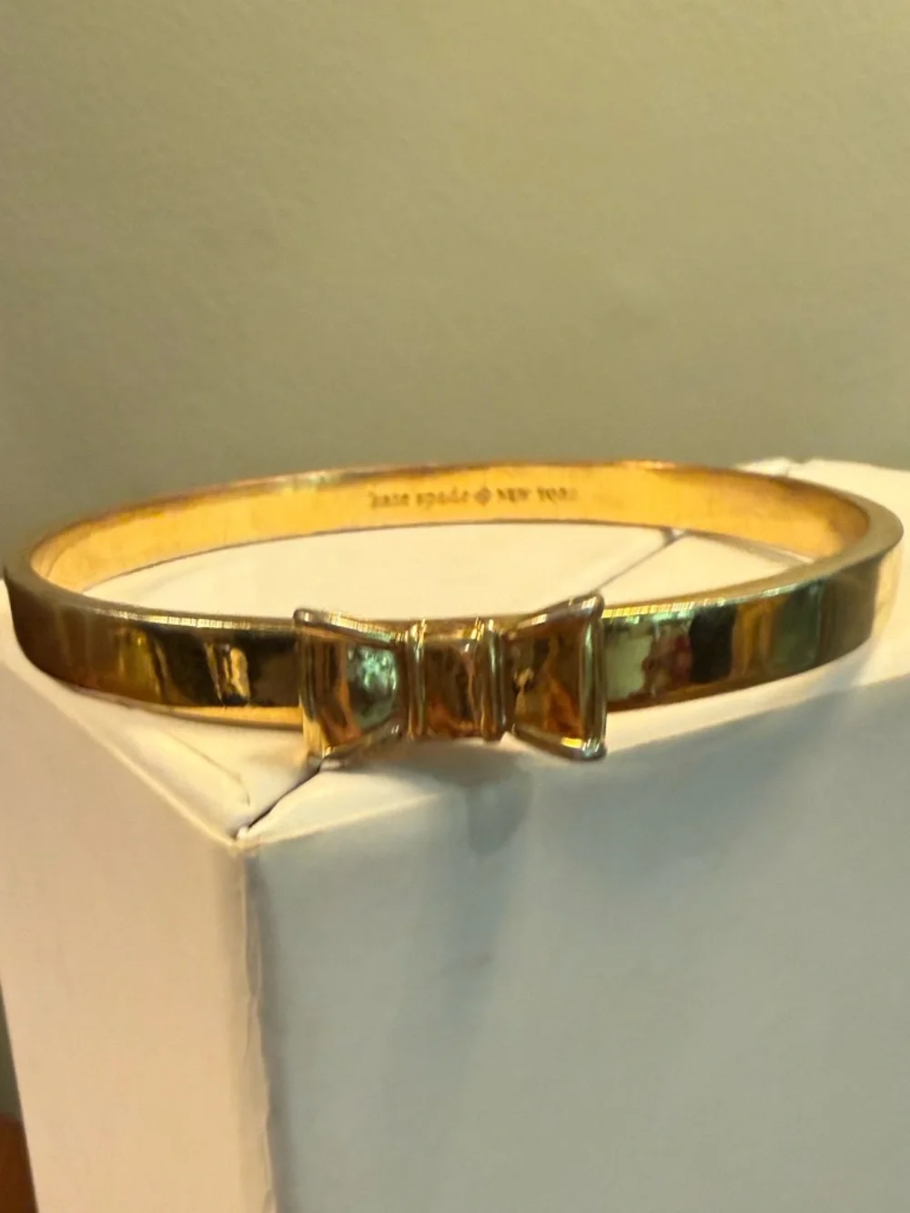 Kate Spade Take a Bow Gold Bangle - Picture 7 of 9